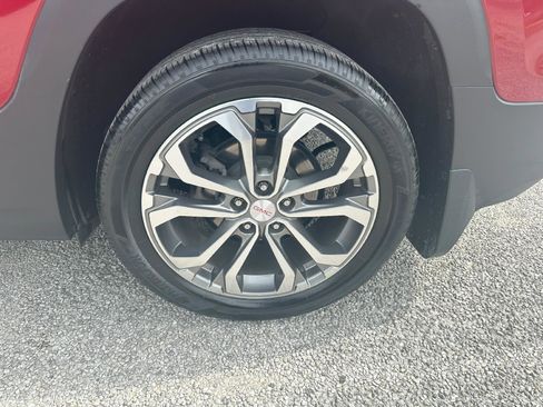 Used 2020 GMC Terrain SLT w/ Preferred Package image 18