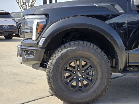 Used 2025 Ford F150 Raptor image 14
