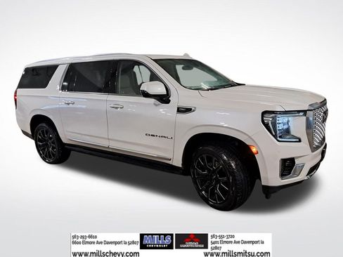 Used 2024 GMC Yukon XL Denali w/ Max Trailering Package image 4