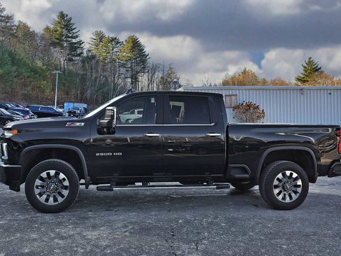 Used 2023 Chevrolet Silverado 2500 LT w/ Z71 Chrome Sport Edition image 4