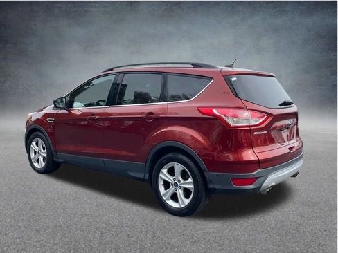 Used 2016 Ford Escape SE w/ Equipment Group 201A image 6