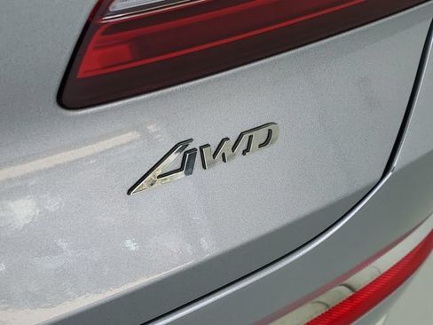 Used 2025 Genesis GV80 2.5T Standard AWD/4WD image 10
