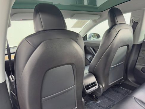 Used 2020 Tesla Model 3 Standard Range Plus image 33