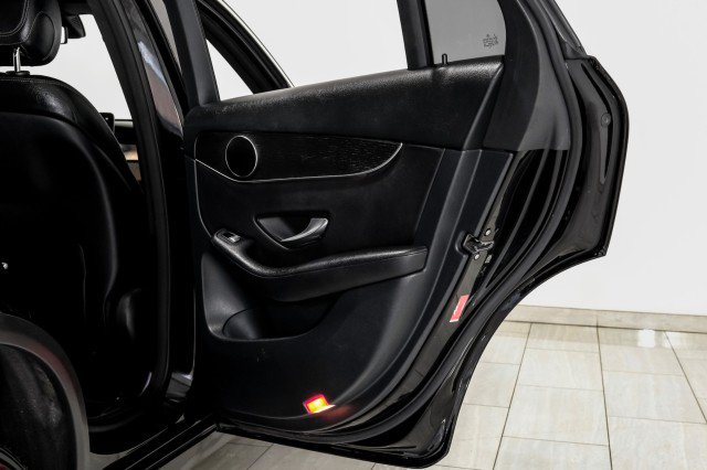 Used 2020 Mercedes-Benz GLC 300 image 46