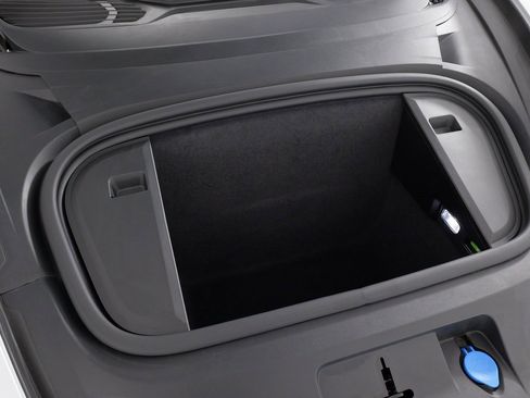 Used 2023 Porsche Taycan 4 Cross Turismo image 55