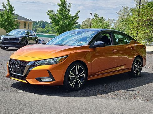 Certified 2023 Nissan Sentra SR w/ Electronics Package FWD image 3