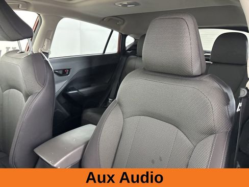 Used 2024 Subaru Crosstrek 2.0i Premium image 11