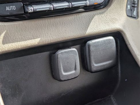 Used 2019 GMC Yukon SLT w/ Open Road Package image 24