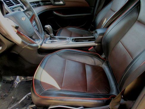 Used 2013 Chevrolet Malibu LTZ FWD image 3