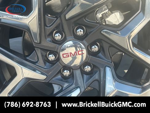 New 2025 GMC Sierra 1500 SLT w/ SLT Convenience Package image 14