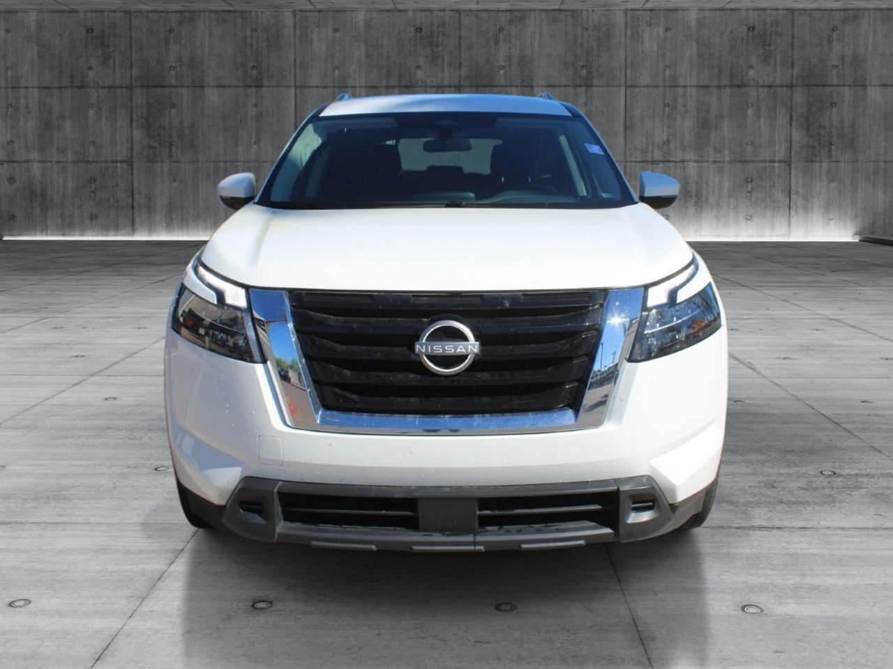 Used 2024 Nissan Pathfinder SV FWD image 11