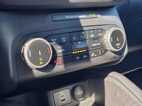 Used 2023 Ford Bronco Sport Outer Banks w/ Tech Package image 22