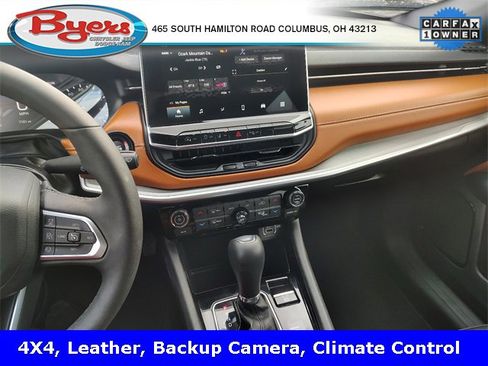 Used 2025 Jeep Compass Limited image 22