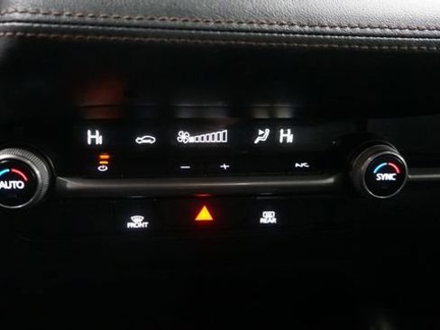 Used 2023 MAZDA MAZDA3 s image 17