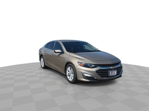 Used 2024 Chevrolet Malibu LT FWD image 3