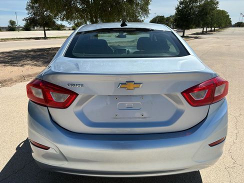 Used 2017 Chevrolet Cruze LS FWD image 41