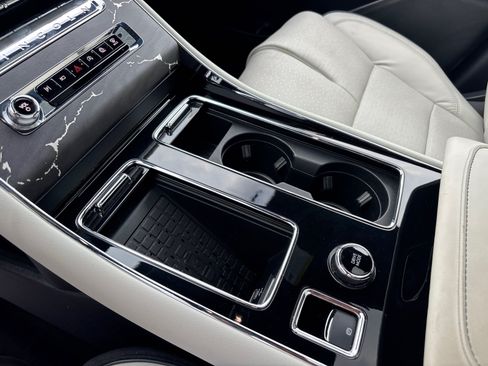 Certified 2025 Lincoln Aviator Black Label AWD/4WD image 23