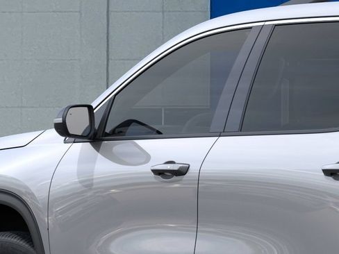 New 2027 Chevrolet Traverse LT w/ Driver Confidence Package FWD image 12