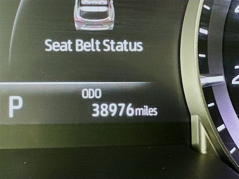 Certified 2023 Toyota Highlander XSE image 12