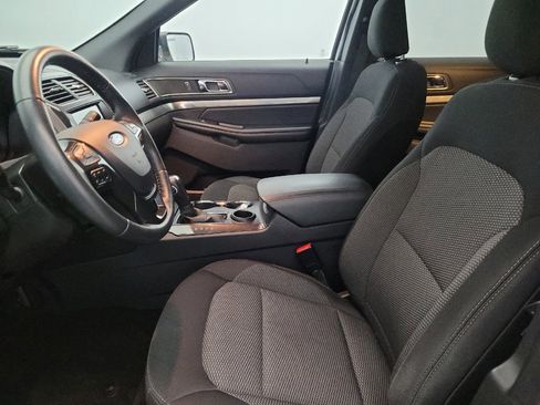 Used 2019 Ford Explorer XLT w/ Equipment Group 201A image 17
