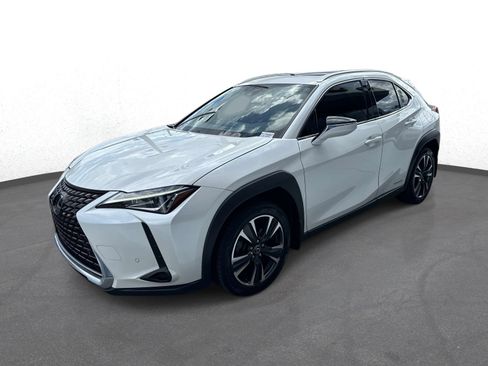 Used 2022 Lexus UX 250h w/ Accessory Package (Z2) AWD/4WD image 7