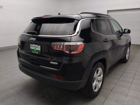 Used 2020 Jeep Compass Latitude FWD image 9