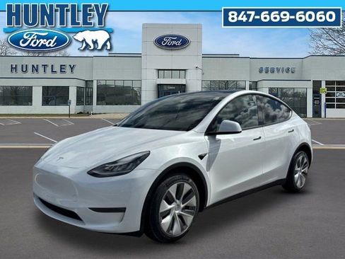Used 2023 Tesla Model Y Long Range image 1
