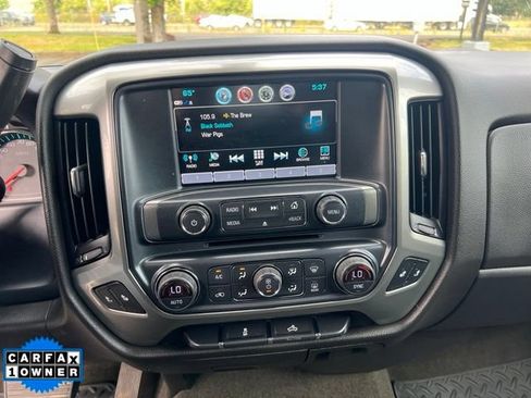 Used 2018 Chevrolet Silverado 1500 LT w/ All Star Edition AWD/4WD image 24