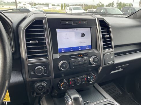Used 2019 Ford F150 XLT w/ Equipment Group 302A Luxury AWD/4WD image 16