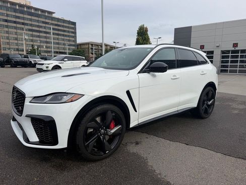 Used 2024 Jaguar F-PACE SVR AWD/4WD image 12