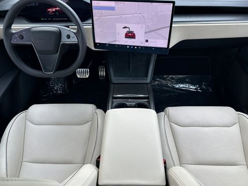Used 2023 Tesla Model X Plaid image 15
