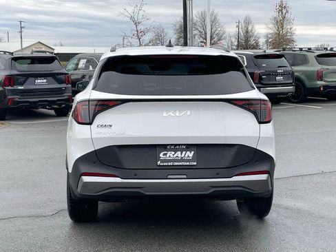 New 2026 Kia Sportage EX w/ EX Panorama Roof Package image 6