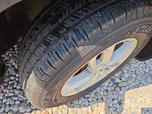 Used 2015 Kia Sorento LX AWD/4WD image 10
