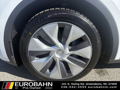 Used 2023 Tesla Model Y Long Range image 31