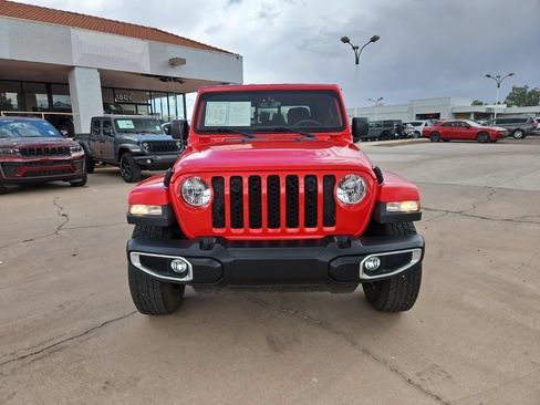 Used 2023 Jeep Gladiator Sport AWD/4WD image 5