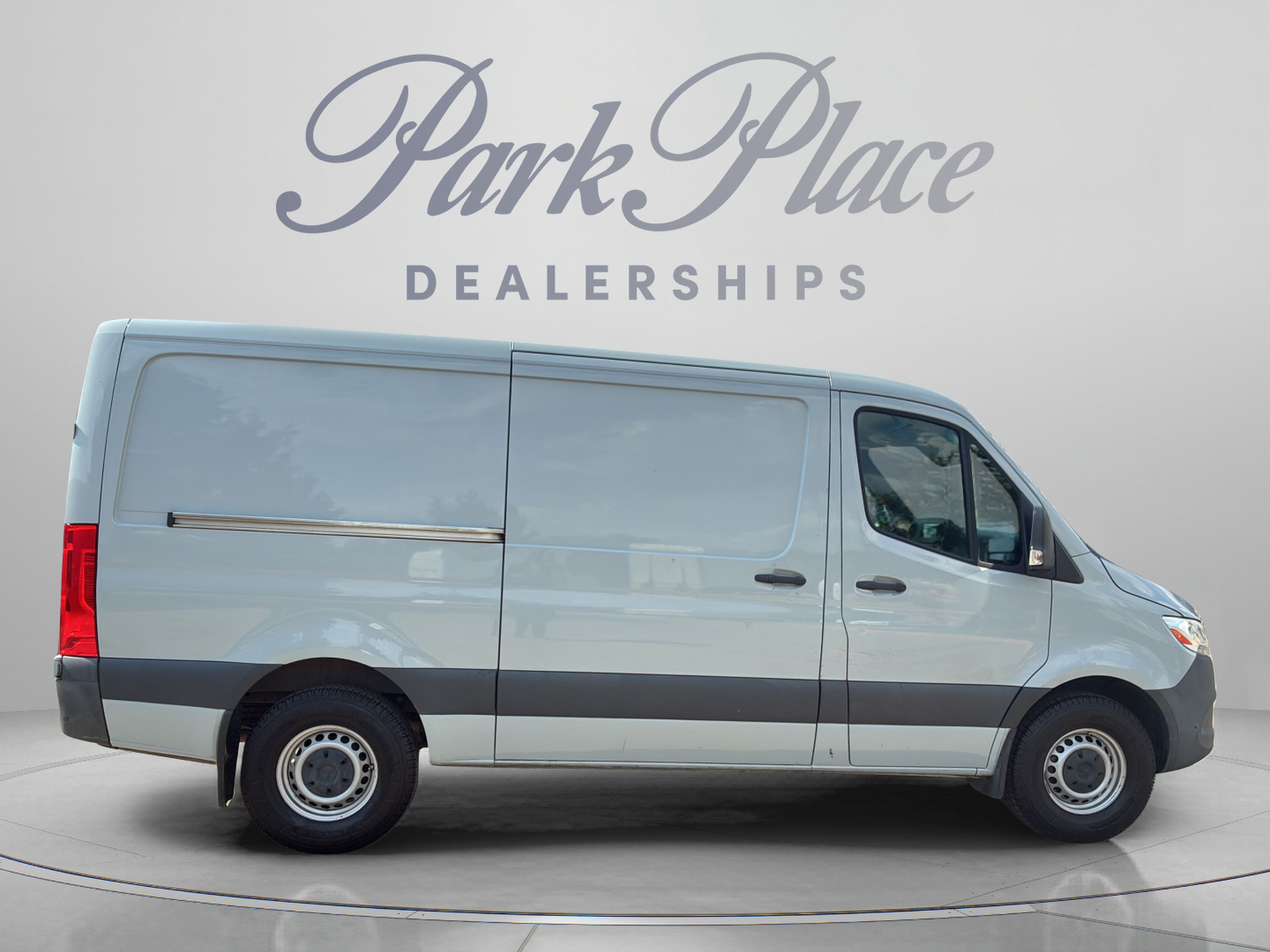Used 2023 Mercedes-Benz Sprinter 2500 image 6