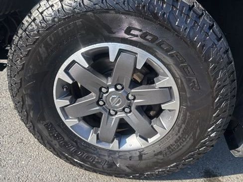 Used 2016 Nissan Frontier PRO-4X w/ Pro-4x Luxury Package image 13