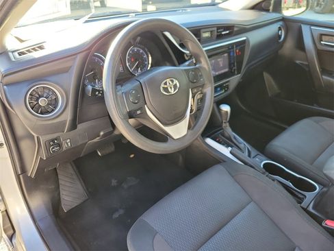 Used 2019 Toyota Corolla LE image 15