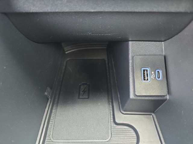 Used 2024 Ford Edge ST w/ Equipment Group 401A AWD/4WD image 24