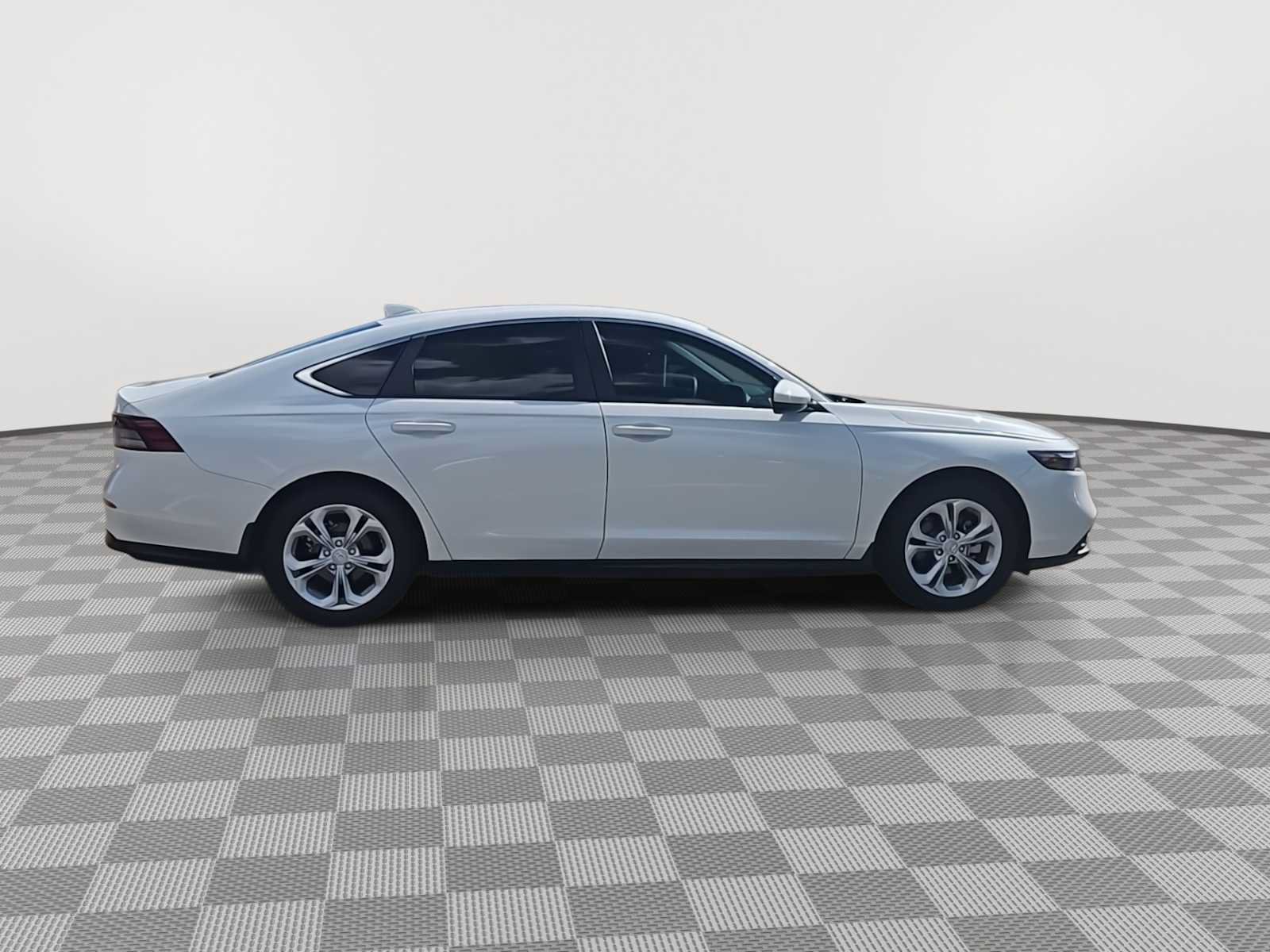 Used 2026 Honda Accord LX image 9