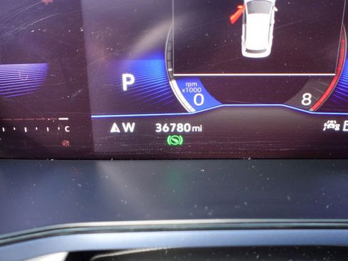 Used 2023 Volkswagen Taos SE w/ Panoramic Sunroof Package image 18