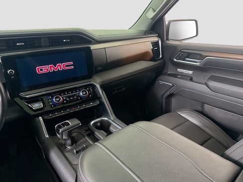 Used 2024 GMC Sierra 1500 Denali AWD/4WD image 27