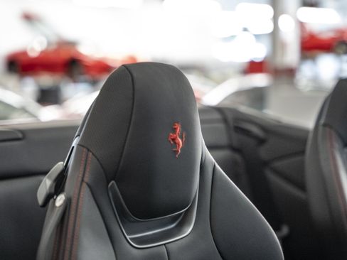 Certified 2023 Ferrari Portofino M image 35