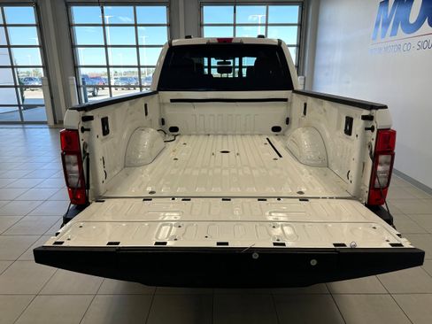 Used 2020 Ford F250 Lariat w/ Lariat Value Package AWD/4WD image 7