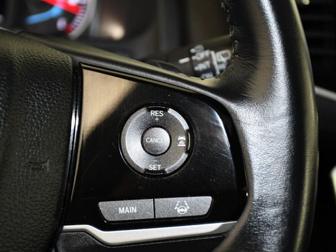 Used 2019 Honda Pilot Touring image 21