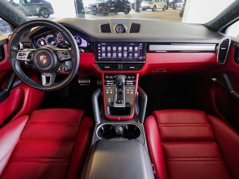 Certified 2023 Porsche Cayenne Turbo image 24