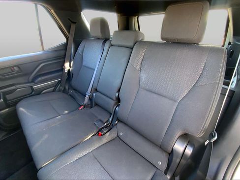 Used 2025 Toyota 4Runner SR5 AWD/4WD image 21