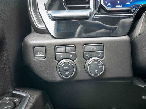 Used 2024 Chevrolet Silverado 1500 LT AWD/4WD image 36