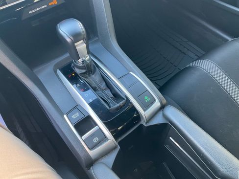 Used 2019 Honda Civic Sport image 12