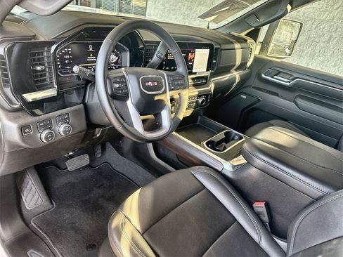 Certified 2024 GMC Sierra 2500 SLT w/ SLT Premium Package image 10